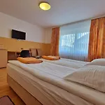 Kovac 3* Radovljica