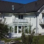 Kovac Πανσιόν 3*