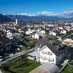 Kovac Πανσιόν