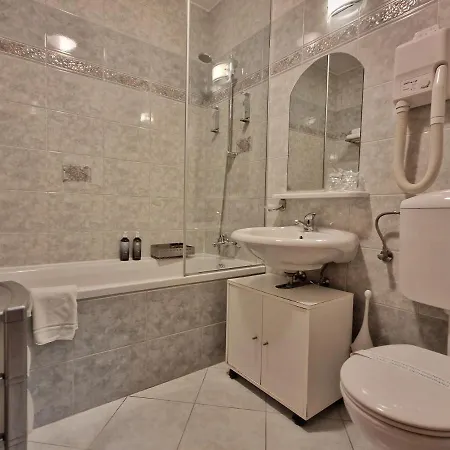 Kovac 3* Radovljica