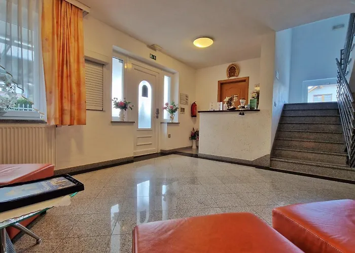 بيت ضيافة بينزيون كوفاتش