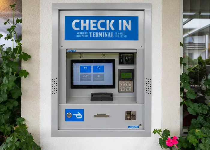 بينزيون كوفاتش بيت ضيافة رادوفيتْسا