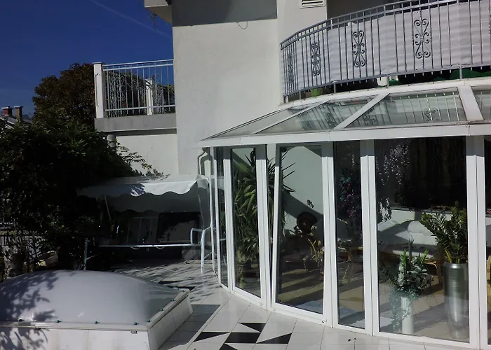 بينزيون كوفاتش 3* رادوفيتْسا